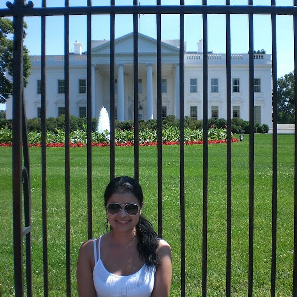 Meet your Posher, Carolina